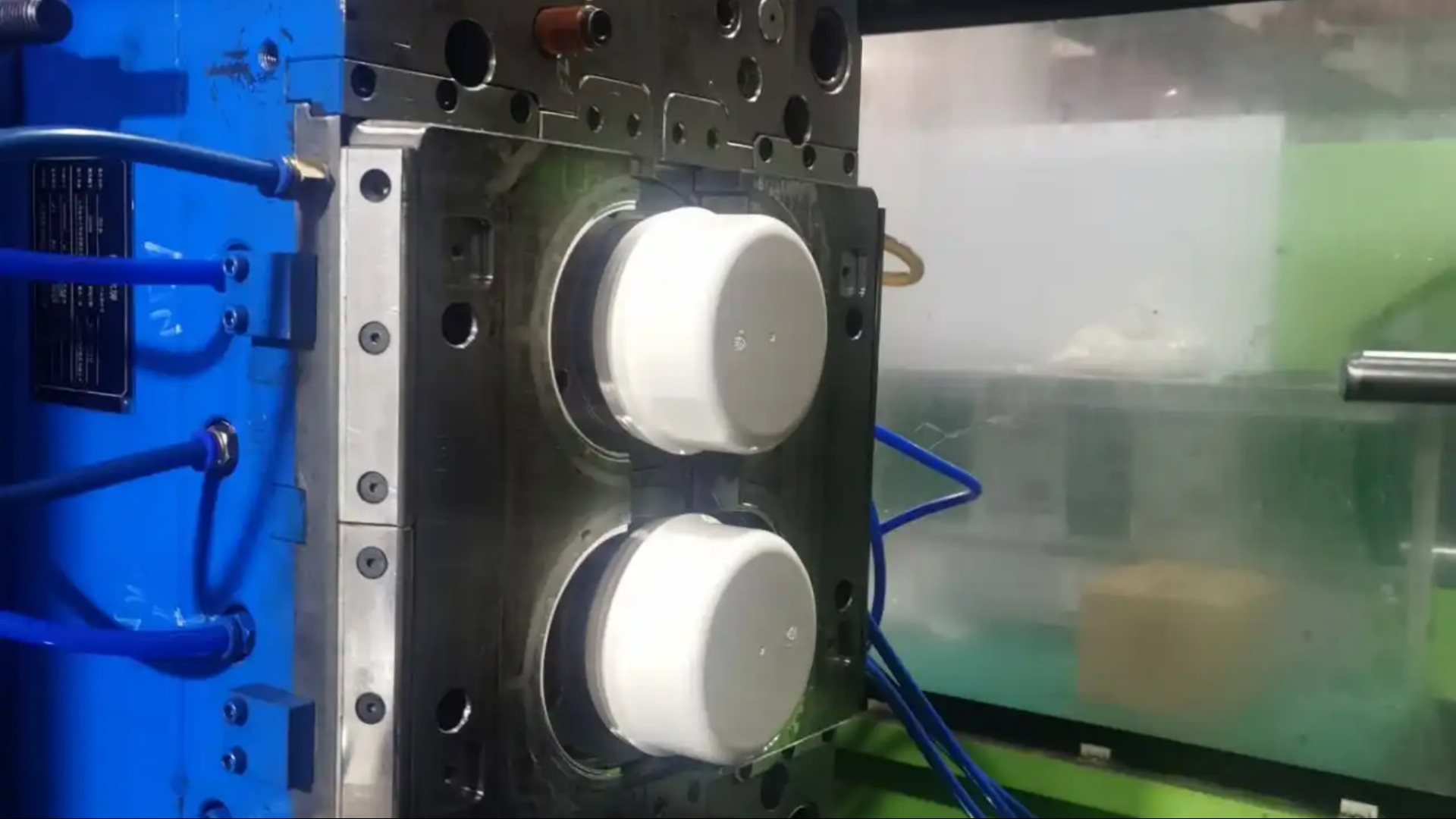 Injection molding product showing high-precision plastic part design with optimized wall thickness and draft angles for manufacturability.